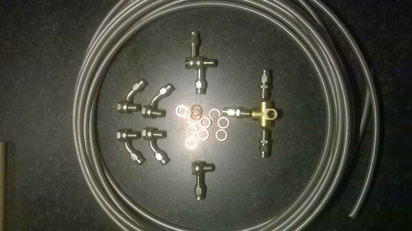 Complete set stalen remleiding met extra bescherming + nippels