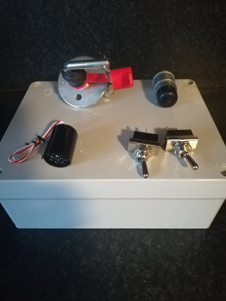 Schakelbox Groot maat : 235 x 184 x 96