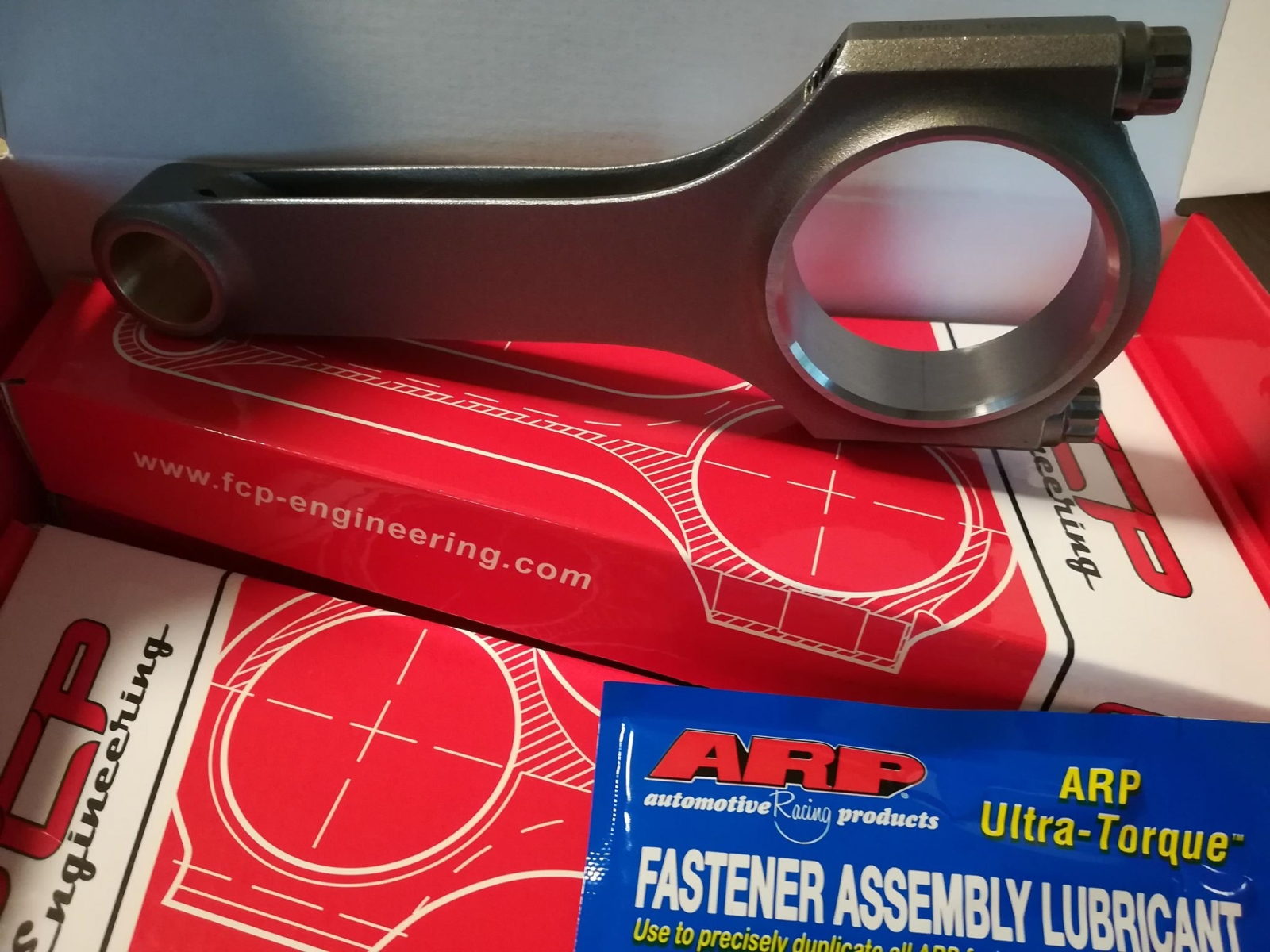 H-profiel Drijfstangen Opel 2.0 C20LET/XE Z20LET/LEH/LER incl ARP bouten en montagevet